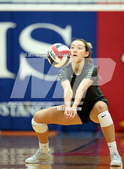 Thumbnail 2 in Keller vs Grapevine photogallery.