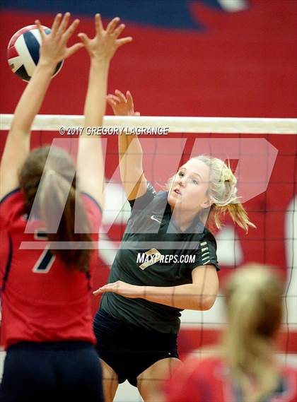 Thumbnail 3 in Keller vs Grapevine photogallery.