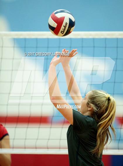 Thumbnail 3 in Keller vs Grapevine photogallery.