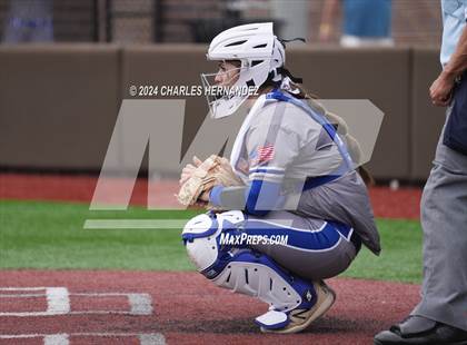 Thumbnail 1 in Lake Belton vs. Friendswood (NFCA Leadoff Classic) photogallery.