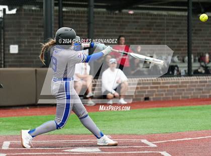 Thumbnail 1 in Lake Belton vs. Friendswood (NFCA Leadoff Classic) photogallery.