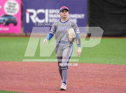 Thumbnail 3 in Lake Belton vs. Friendswood (NFCA Leadoff Classic) photogallery.