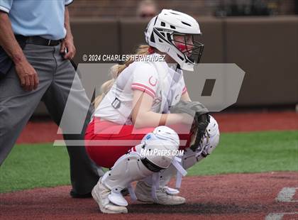 Thumbnail 2 in Lake Belton vs. Friendswood (NFCA Leadoff Classic) photogallery.