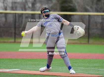 Thumbnail 3 in Lake Belton vs. Friendswood (NFCA Leadoff Classic) photogallery.