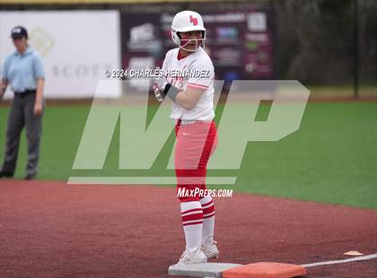 Thumbnail 1 in Lake Belton vs. Friendswood (NFCA Leadoff Classic) photogallery.