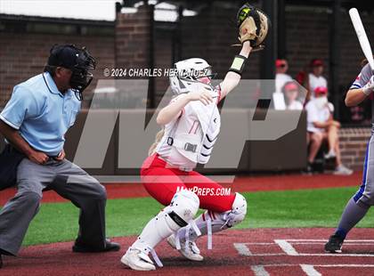 Thumbnail 2 in Lake Belton vs. Friendswood (NFCA Leadoff Classic) photogallery.