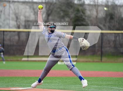 Thumbnail 3 in Lake Belton vs. Friendswood (NFCA Leadoff Classic) photogallery.