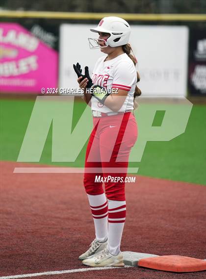 Thumbnail 3 in Lake Belton vs. Friendswood (NFCA Leadoff Classic) photogallery.