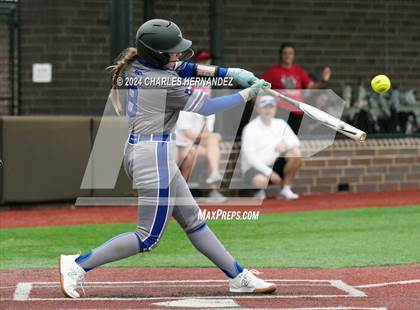 Thumbnail 3 in Lake Belton vs. Friendswood (NFCA Leadoff Classic) photogallery.
