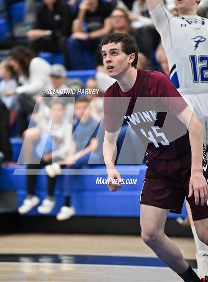 Thumbnail 2 in  Swink vs Denver Christian (CHSAA 2A Sweet 16) photogallery.