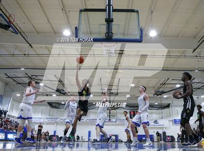 Thumbnail 1 in Roselle Catholic @ Gill St. Bernard's (Hearts 2 Hands Invitational) photogallery.