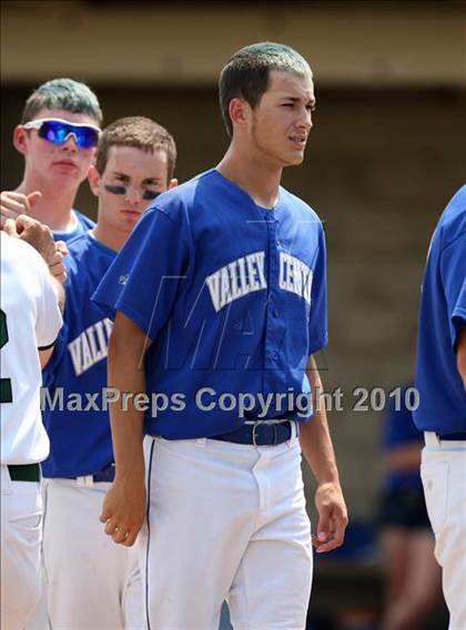 Thumbnail 1 in Lindenhurst vs. Valley Central (NYSPHSAA Class AA Semifinal) photogallery.