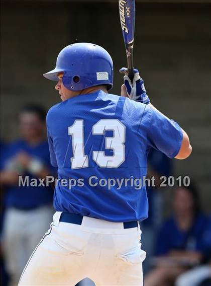 Thumbnail 1 in Lindenhurst vs. Valley Central (NYSPHSAA Class AA Semifinal) photogallery.