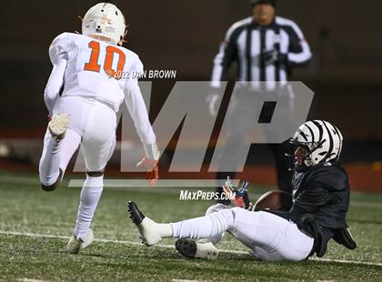 Thumbnail 2 in Mineola vs Grandview (UIL 3A D1 Area Playoff) photogallery.
