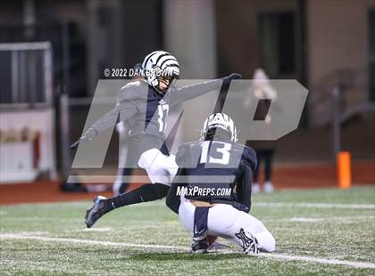 Thumbnail 1 in Mineola vs Grandview (UIL 3A D1 Area Playoff) photogallery.