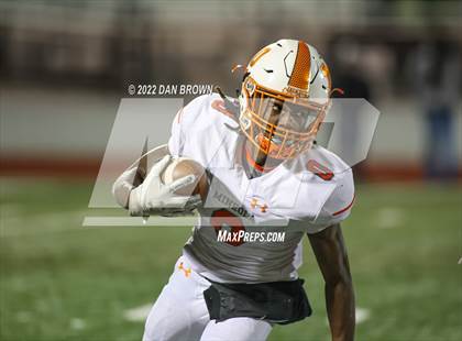 Thumbnail 3 in Mineola vs Grandview (UIL 3A D1 Area Playoff) photogallery.