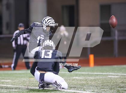 Thumbnail 3 in Mineola vs Grandview (UIL 3A D1 Area Playoff) photogallery.
