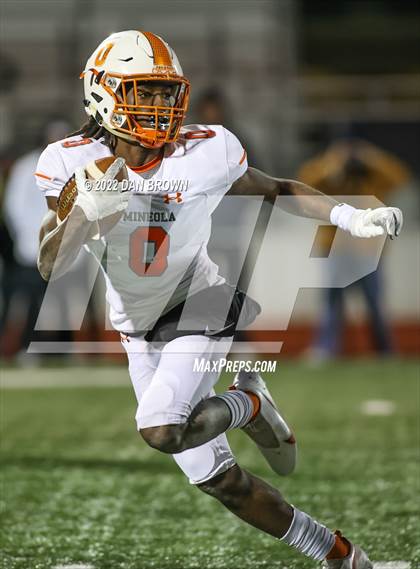 Thumbnail 2 in Mineola vs Grandview (UIL 3A D1 Area Playoff) photogallery.