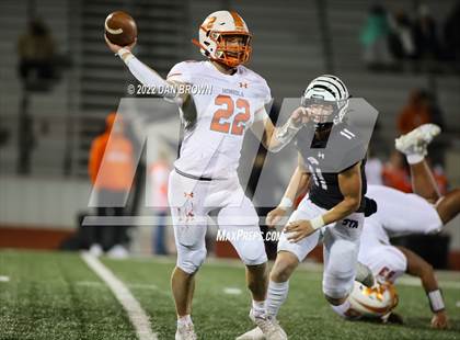Thumbnail 2 in Mineola vs Grandview (UIL 3A D1 Area Playoff) photogallery.