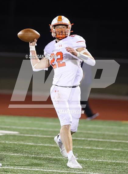 Thumbnail 2 in Mineola vs Grandview (UIL 3A D1 Area Playoff) photogallery.