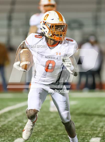 Thumbnail 3 in Mineola vs Grandview (UIL 3A D1 Area Playoff) photogallery.