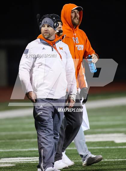 Thumbnail 1 in Mineola vs Grandview (UIL 3A D1 Area Playoff) photogallery.