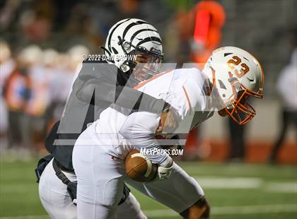 Thumbnail 2 in Mineola vs Grandview (UIL 3A D1 Area Playoff) photogallery.