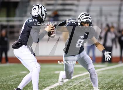 Thumbnail 3 in Mineola vs Grandview (UIL 3A D1 Area Playoff) photogallery.