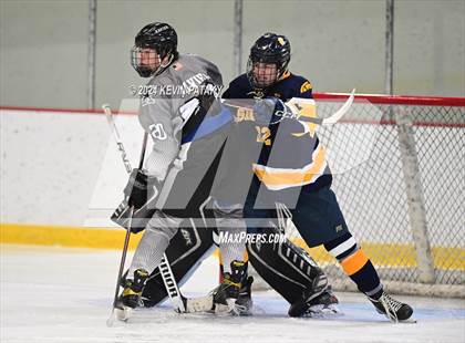 Thumbnail 1 in Simsbury @ Xavier photogallery.