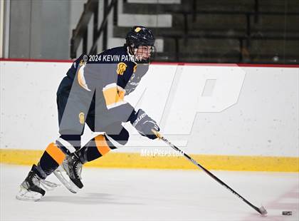 Thumbnail 1 in Simsbury @ Xavier photogallery.
