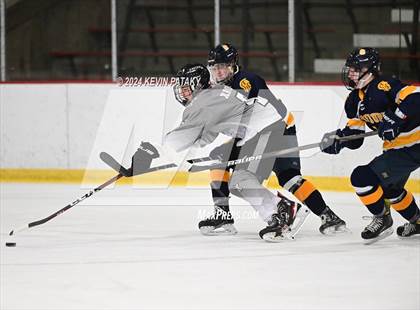 Thumbnail 2 in Simsbury @ Xavier photogallery.