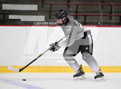 Thumbnail 1 in Simsbury @ Xavier photogallery.