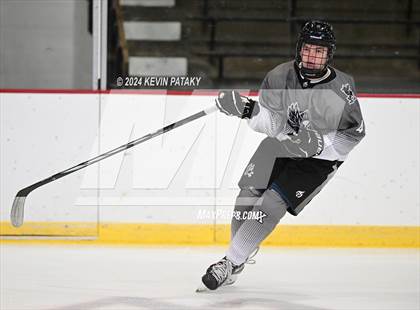 Thumbnail 2 in Simsbury @ Xavier photogallery.