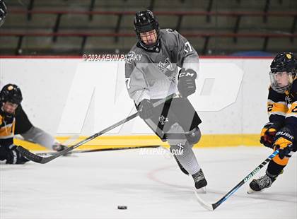 Thumbnail 1 in Simsbury @ Xavier photogallery.