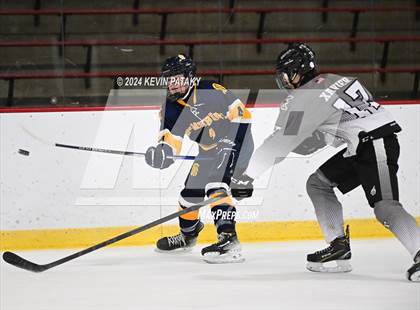 Thumbnail 1 in Simsbury @ Xavier photogallery.