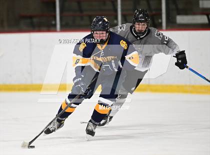 Thumbnail 1 in Simsbury @ Xavier photogallery.