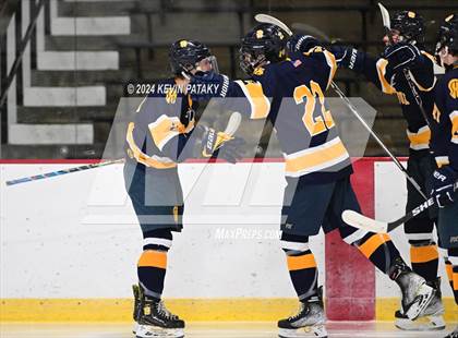 Thumbnail 1 in Simsbury @ Xavier photogallery.
