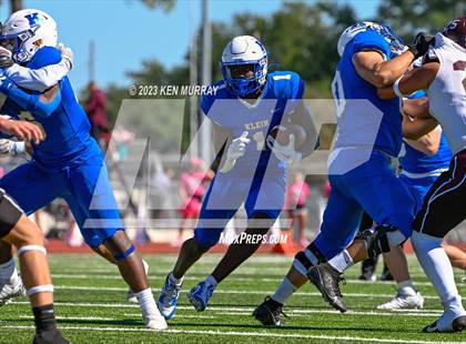Thumbnail 1 in Waller @ Klein photogallery.