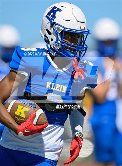Thumbnail 3 in Waller @ Klein photogallery.