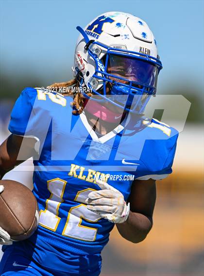 Thumbnail 2 in Waller @ Klein photogallery.