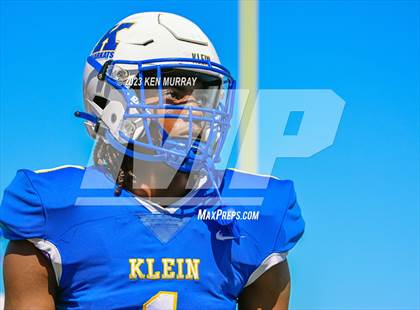 Thumbnail 2 in Waller @ Klein photogallery.