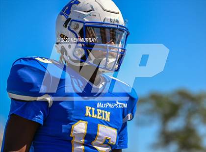 Thumbnail 2 in Waller @ Klein photogallery.
