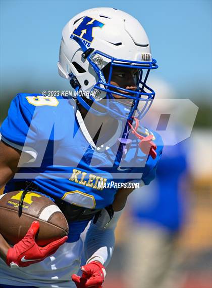 Thumbnail 1 in Waller @ Klein photogallery.