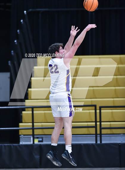 Thumbnail 2 in Lavaca vs. Maumelle Charter (AAA 2A State Playoff First Round) photogallery.