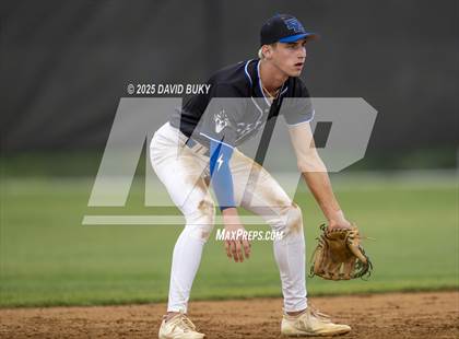 Thumbnail 3 in Deep Run @ Gainesville (VHSL Class 6 Quarterfinal) photogallery.