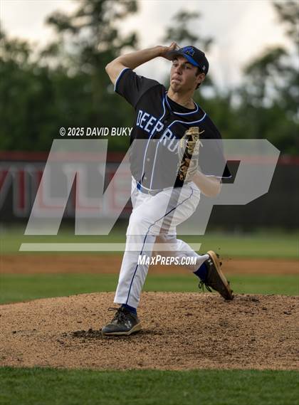 Thumbnail 1 in Deep Run @ Gainesville (VHSL Class 6 Quarterfinal) photogallery.