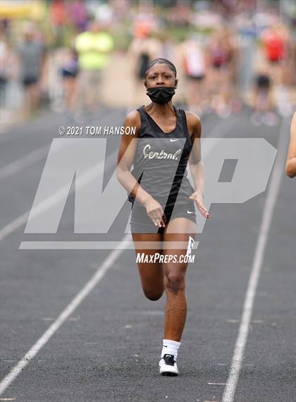 Thumbnail 3 in Randall Hess Invitational photogallery.