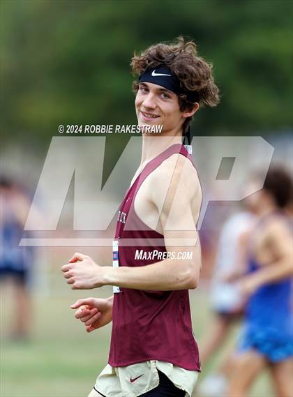 Thumbnail 3 in UIL Cross Country 6A Finals (5K) photogallery.