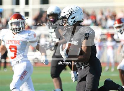 Thumbnail 3 in Central York @ Harrisburg (PIAA 6A District 3 Quarterfinal) photogallery.