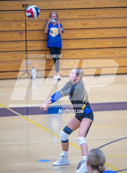 Thumbnail 1 in Mission Hills @ San Pasqual photogallery.